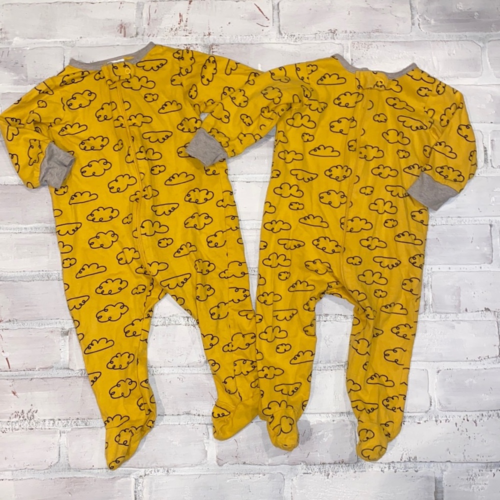 Baby 6/9m yellow clouds matching twin set footies